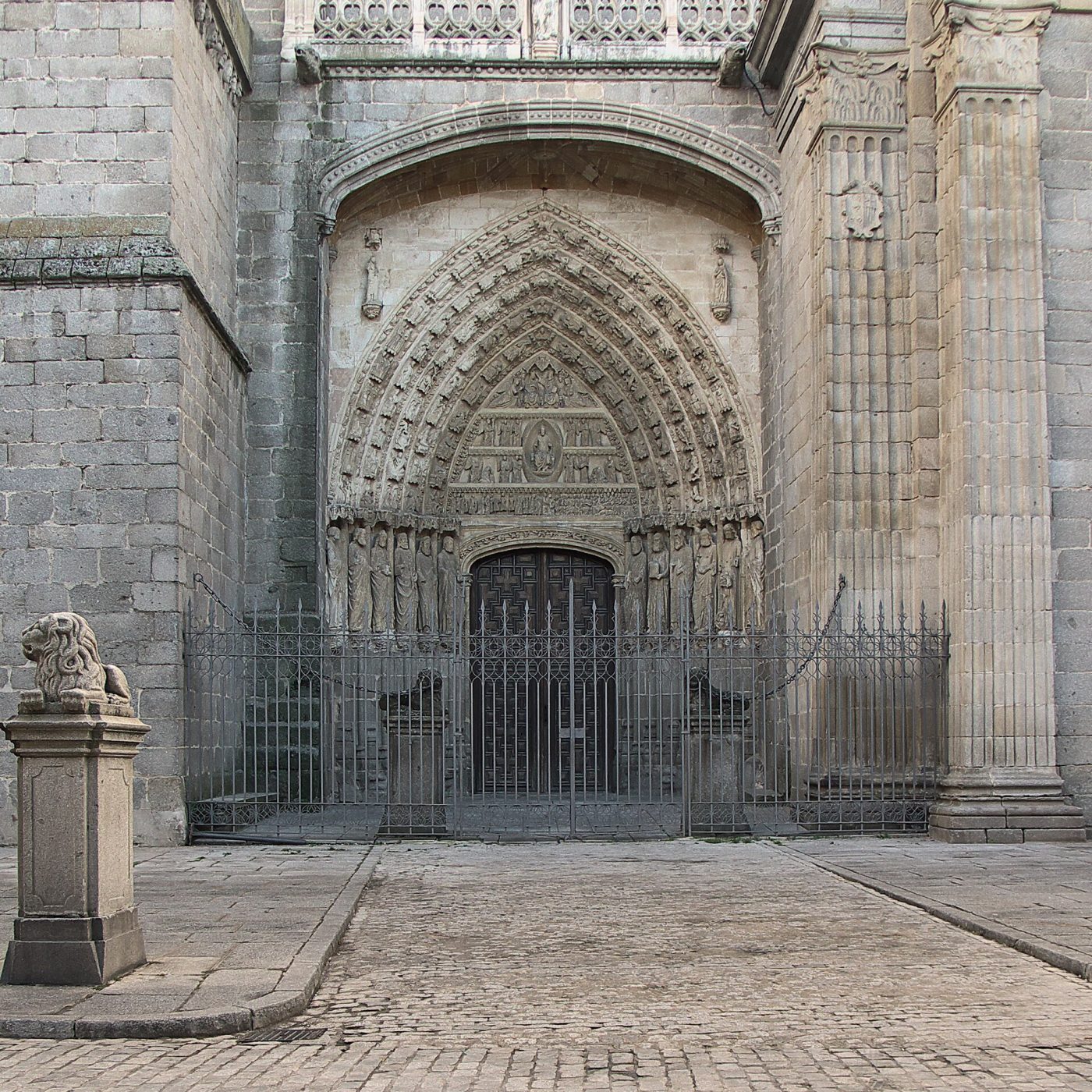 Apostles’ Door of Ávila Cathedral